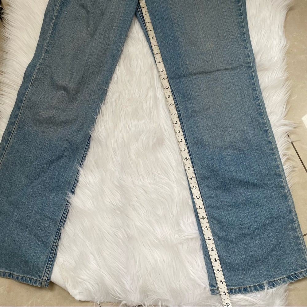 Levi's Light Wash Blue Mid Rise Bootcut Jeans 16L - Picture 13 of 16